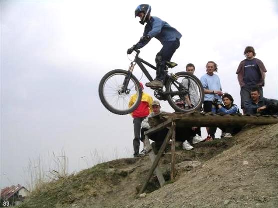 Tychy, rok 2004. Freeride, sport ekstremalny Hud Hatman.