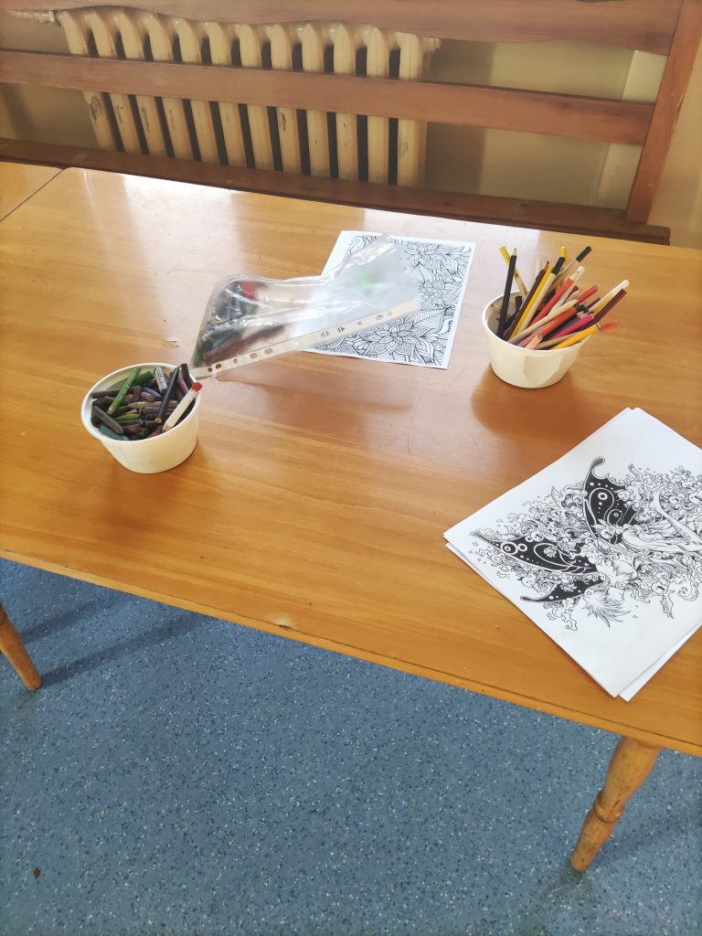 W trakcie świetnej terapii zajęciowej w na oddziale psychiatrii w Bytomiu, Szpital nr 4 w Bytomiu. Prawdziwy obraz systemu psychiatrycznego.